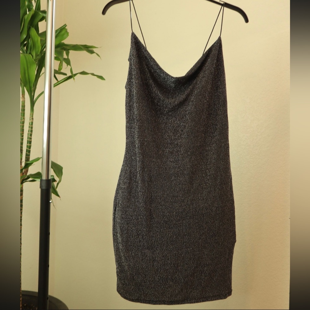 Black short sparkly dress 🖤🤍